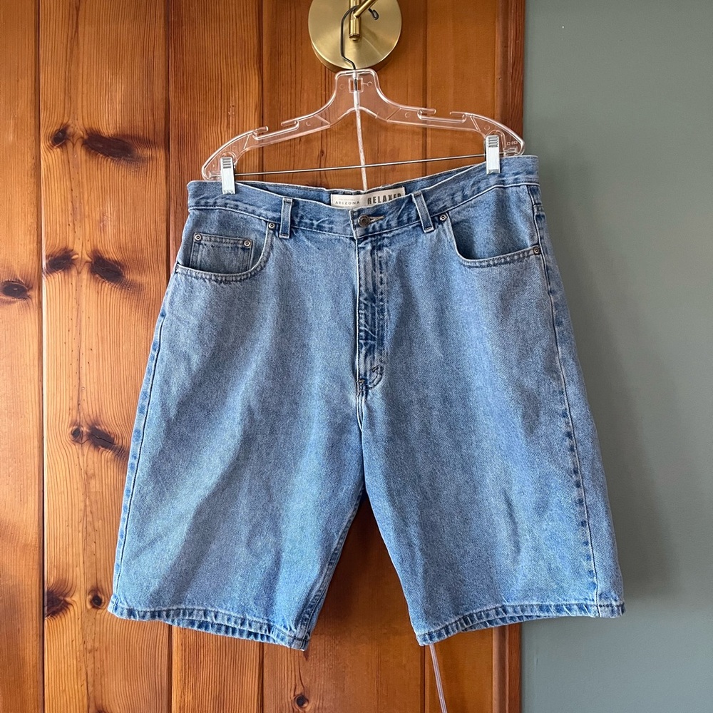 Vintage Arizona Relaxed Light Wash Shorts- Men’s Size 38